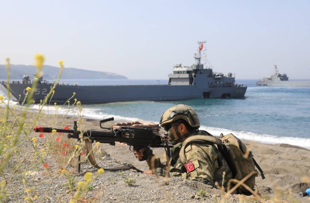 İzmir’de nefes kesen tatbikat. TSK tüm hedefleri başarıyla vurdu 8